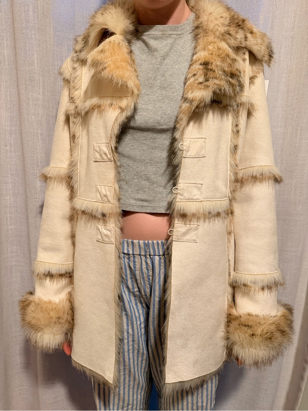 bebe cream faux fur/suede  Jacket